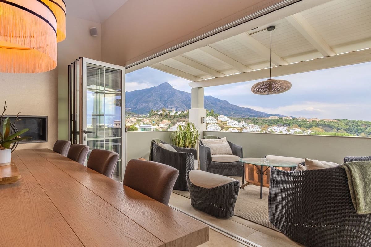 4 sovrum Villa till salu i Marbella med pool garage - 2 395 000 € (Ref: 9562250)