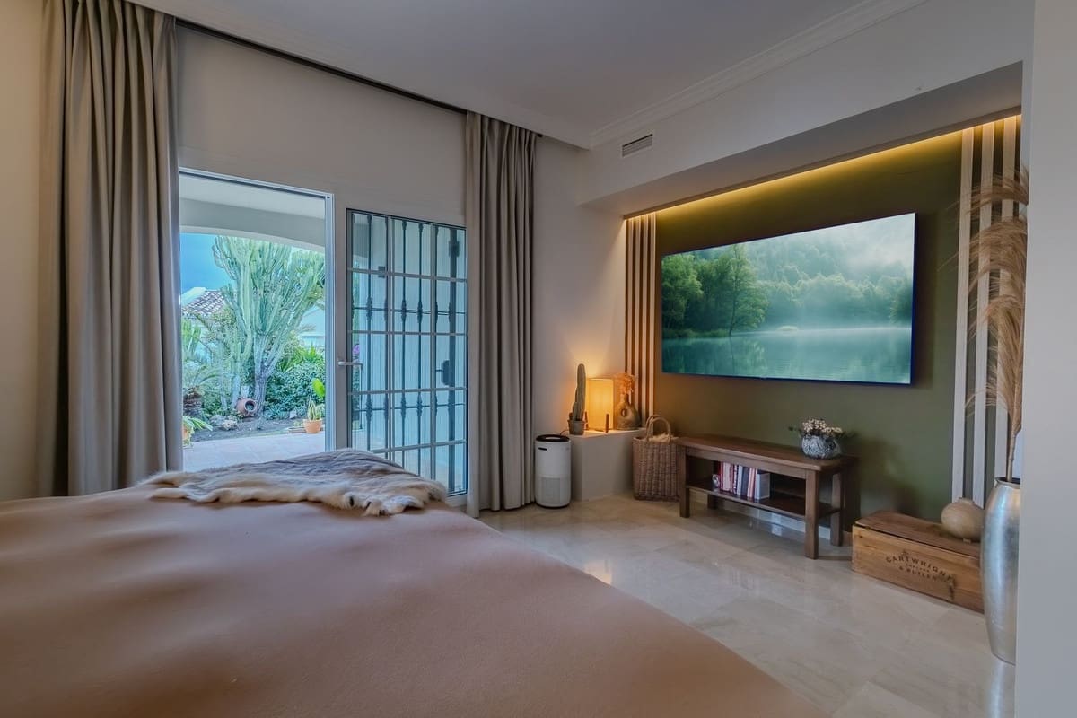 4 sovrum Villa till salu i Marbella med pool garage - 2 395 000 € (Ref: 9562250)