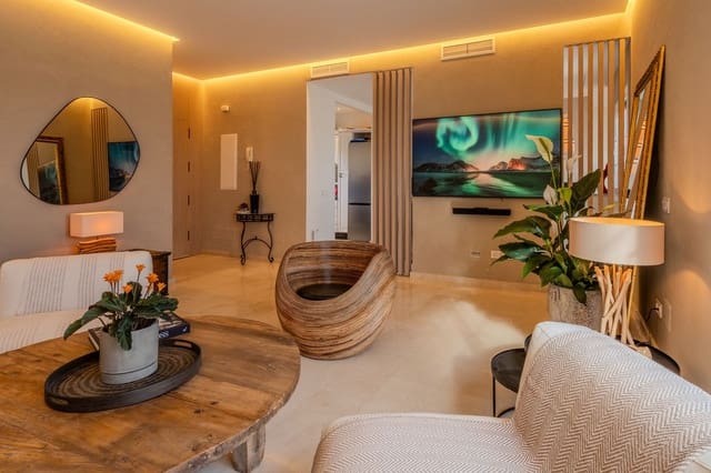 4 sovrum Villa till salu i Las Brisas, Marbella med pool garage - 2 395 000 € (Ref: 9562250)