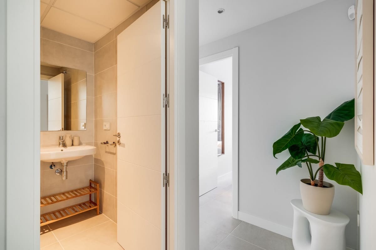 2 sovrum Lägenhet till salu i Estepona med pool garage - 475 000 € (Ref: 9562251)