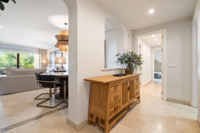 3 soverom Leilighet til salgs i Los Arqueros - Puerto del Almendro, Benahavís med svømmebasseng - € 595 000 (Ref: 9562252)