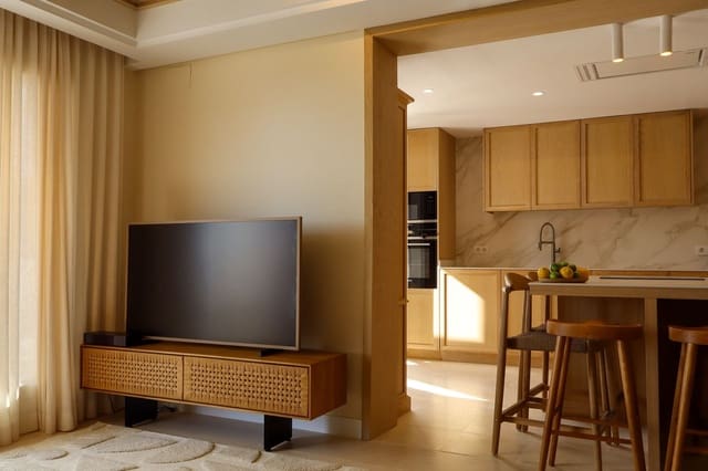 3 makuuhuone Asunto myytävänä paikassa Río Real, Marbella mukana uima-altaan - 1 390 000 € (Ref: 9562254)