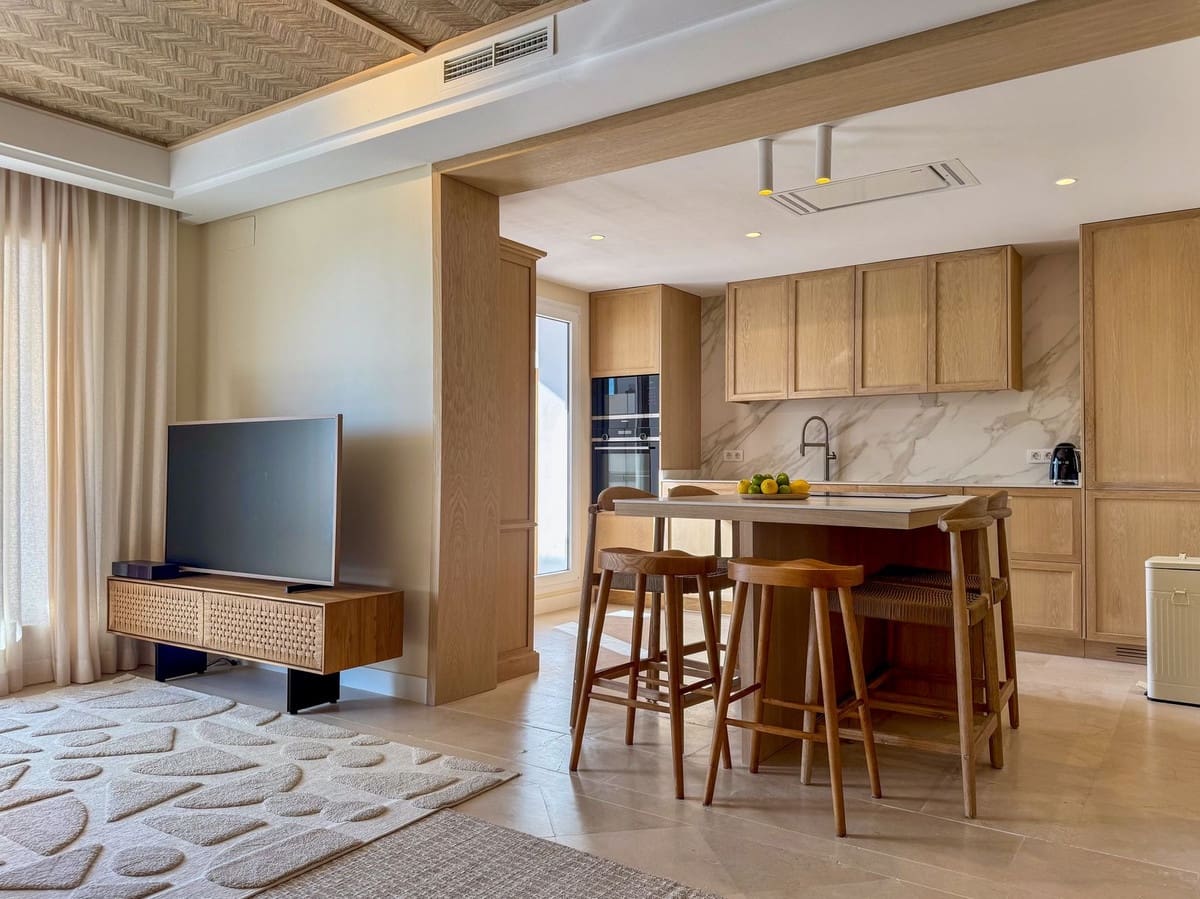 3 makuuhuone Asunto myytävänä paikassa Marbella mukana uima-altaan - 1 390 000 € (Ref: 9562254)