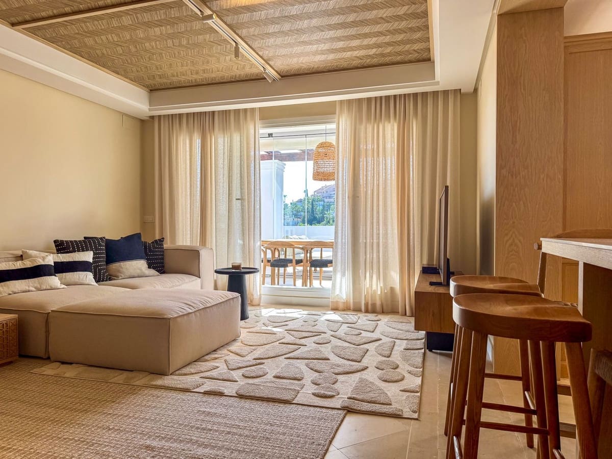 3 makuuhuone Asunto myytävänä paikassa Marbella mukana uima-altaan - 1 390 000 € (Ref: 9562254)