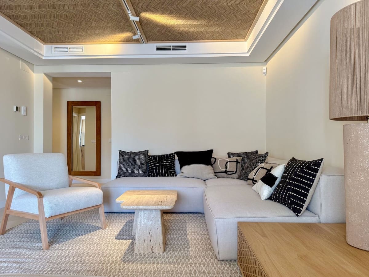 3 makuuhuone Asunto myytävänä paikassa Marbella mukana uima-altaan - 1 390 000 € (Ref: 9562254)