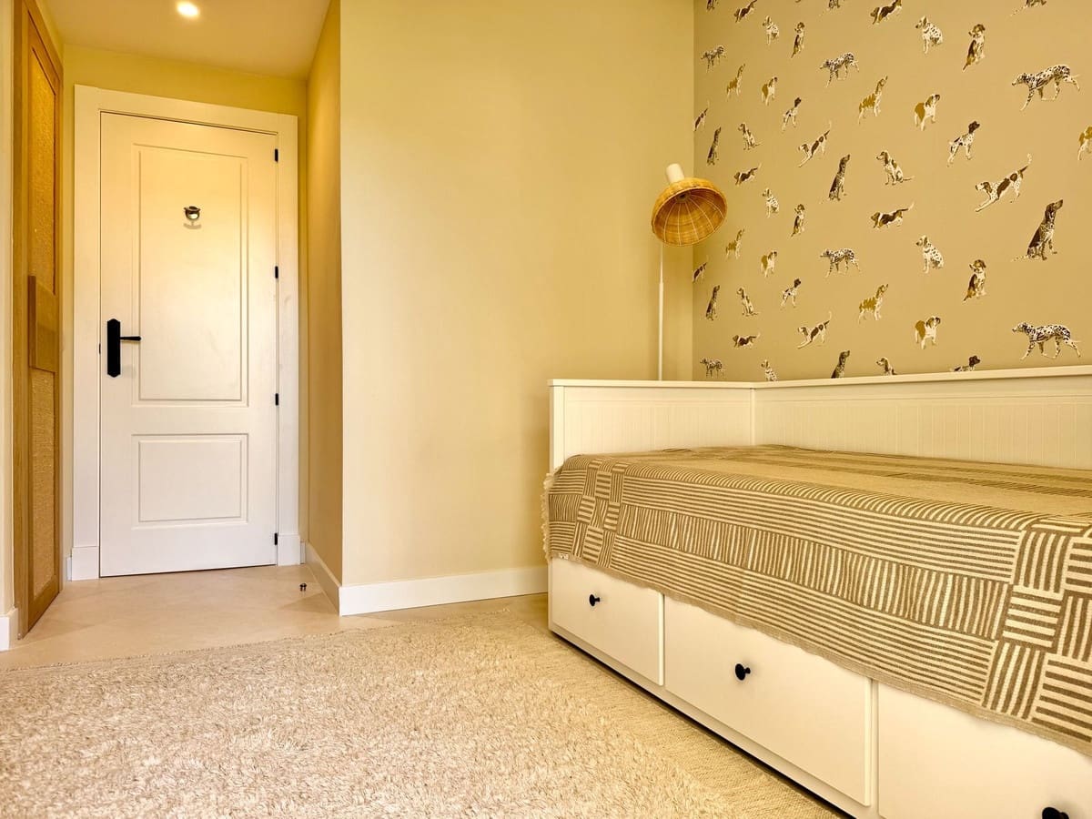 3 makuuhuone Asunto myytävänä paikassa Marbella mukana uima-altaan - 1 390 000 € (Ref: 9562254)