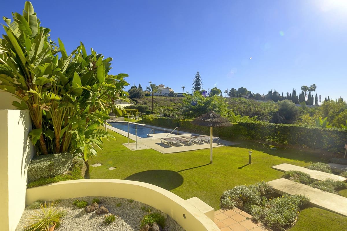 2 Zimmer Wohnung zu verkaufen in Marbella mit Pool Garage - 1.050.000 € (Ref: 9562259)