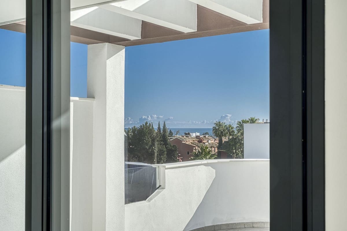 3 Zimmer Wohnung zu verkaufen in Cancelada mit Pool Garage - 1.150.000 € (Ref: 9562261)