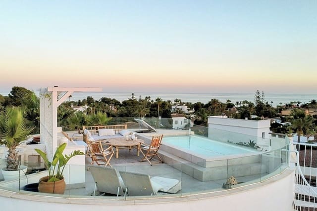 3 soveværelse Villa til salg i Marbesa, Marbella med swimmingpool garage - € 1.595.000 (Ref: 9562262)