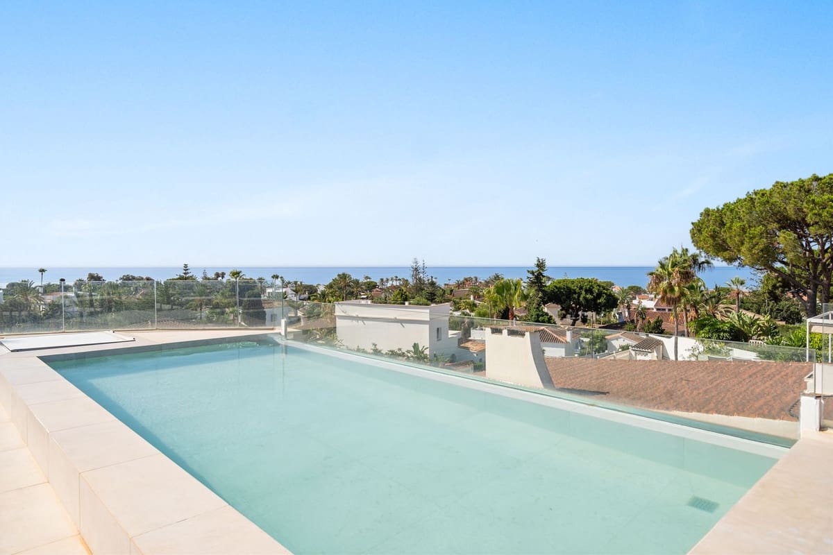 3 soveværelse Villa til salg i Marbella med swimmingpool garage - € 1.595.000 (Ref: 9562262)