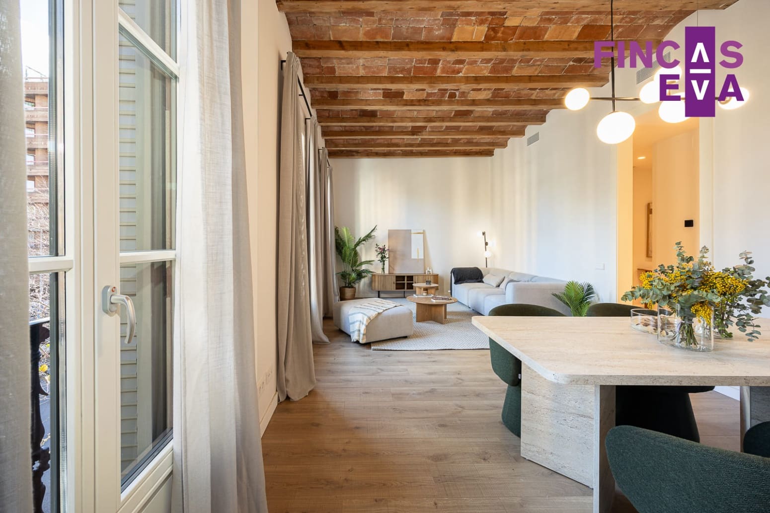 2 bedroom Flat for sale in Barcelona city - € 795,000 (Ref: 9563812)