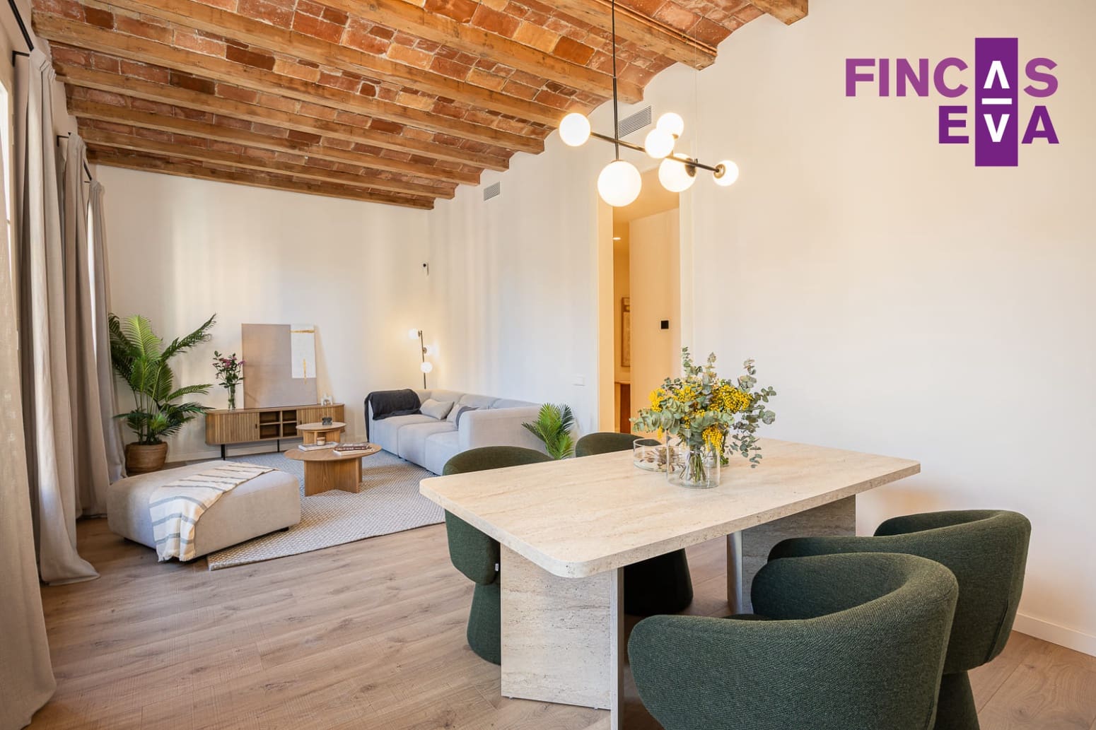 2 bedroom Flat for sale in Barcelona city - € 795,000 (Ref: 9563812)