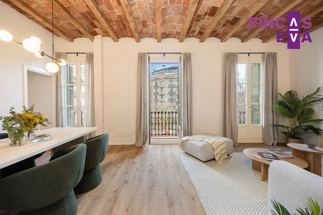 Piso de 2 habitaciones en La Dreta de L'Eixample, Barcelona ciudad en venta - 795.000 € (Ref: 9563812)