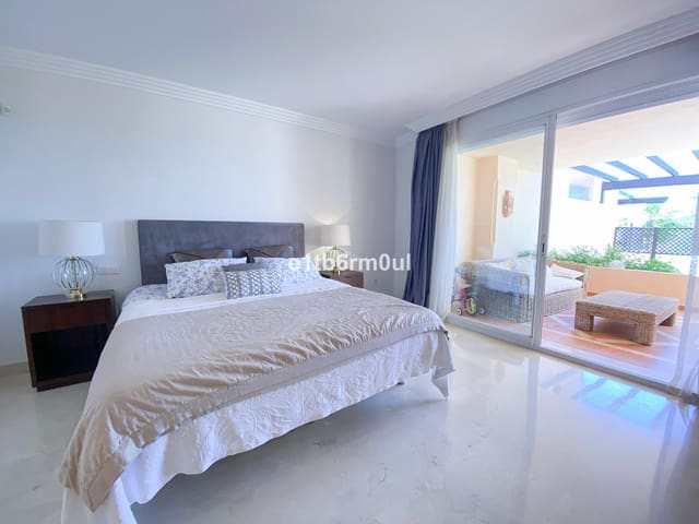 2 quarto Apartamento para venda em Las Brisas, Marbella com piscina garagem - 875 000 € (Ref: 9563815)