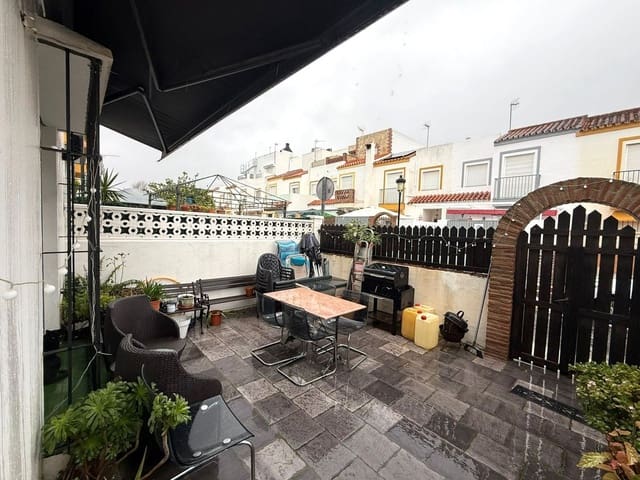 Chalet de 3 habitaciones en San Luis de Sabinillas, Manilva en venta - 280.000 € (Ref: 9566294)