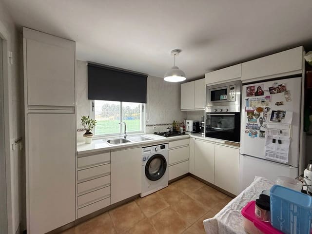 Chalet de 3 habitaciones en San Luis de Sabinillas, Manilva en venta - 280.000 € (Ref: 9566294)