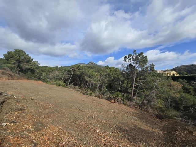 Solar/Parcela en Montemayor - Marbella Club, Benahavís en venta - 3.500.000 € (Ref: 9566297)