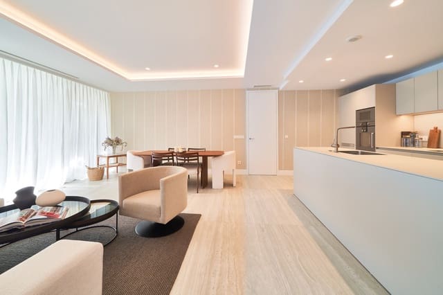 2 quarto Apartamento para venda em Centro, Estepona com piscina - 995 000 € (Ref: 9566299)