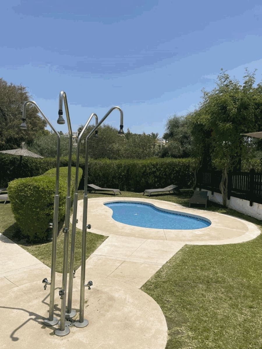 3 sovrum Lägenhet till salu i New Golden Mile med pool garage - 480 000 € (Ref: 9566304)