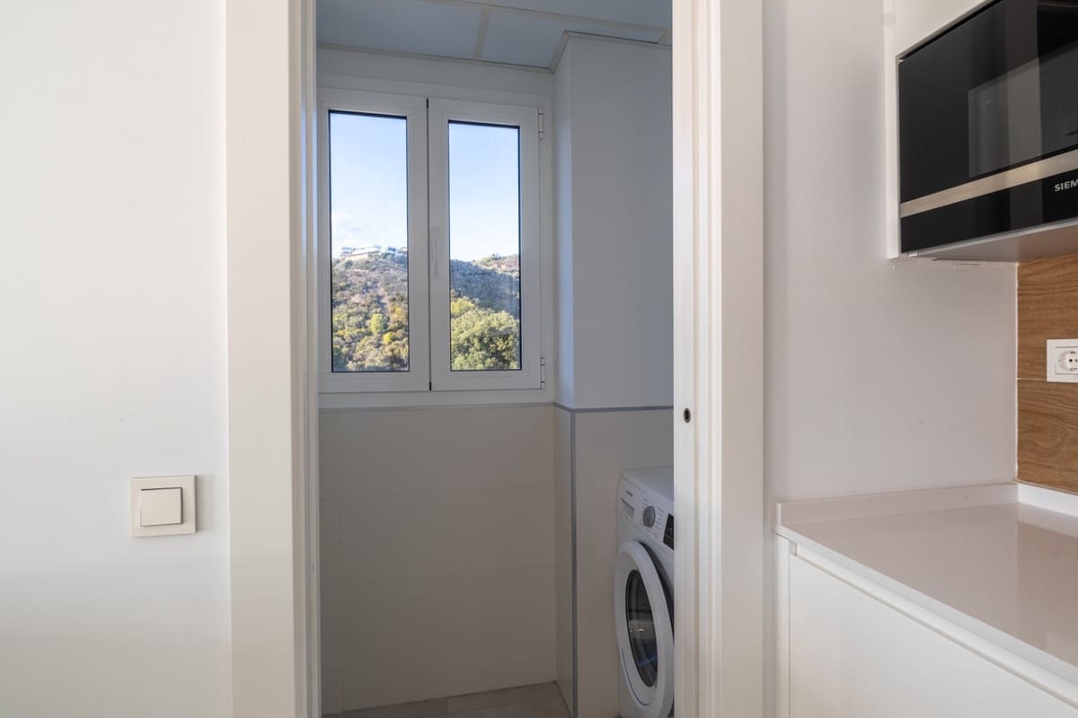 4 makuuhuone Asunto myytävänä paikassa Marbella mukana uima-altaan - 800 000 € (Ref: 9566485)