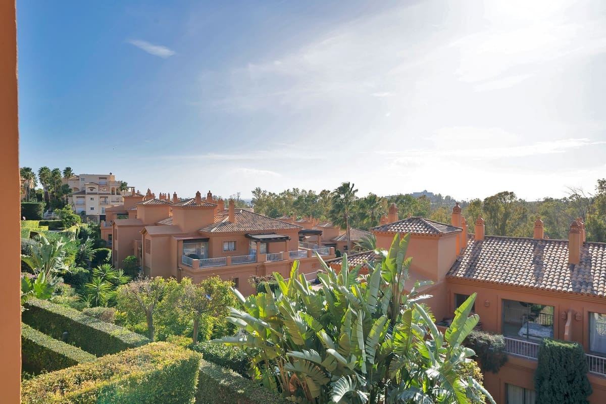 2 quarto Apartamento para venda em Atalaya-Isdabe com piscina garagem - 520 000 € (Ref: 9570254)