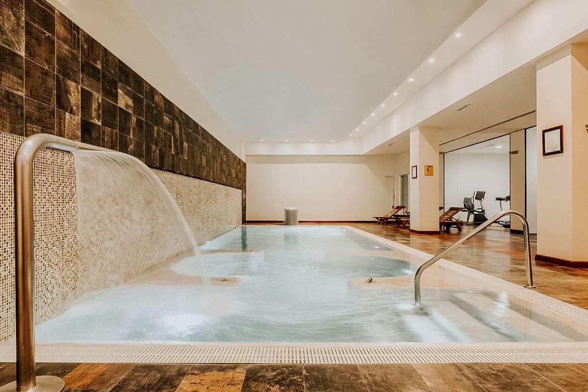 2 quarto Apartamento para venda em Atalaya-Isdabe com piscina garagem - 520 000 € (Ref: 9570254)