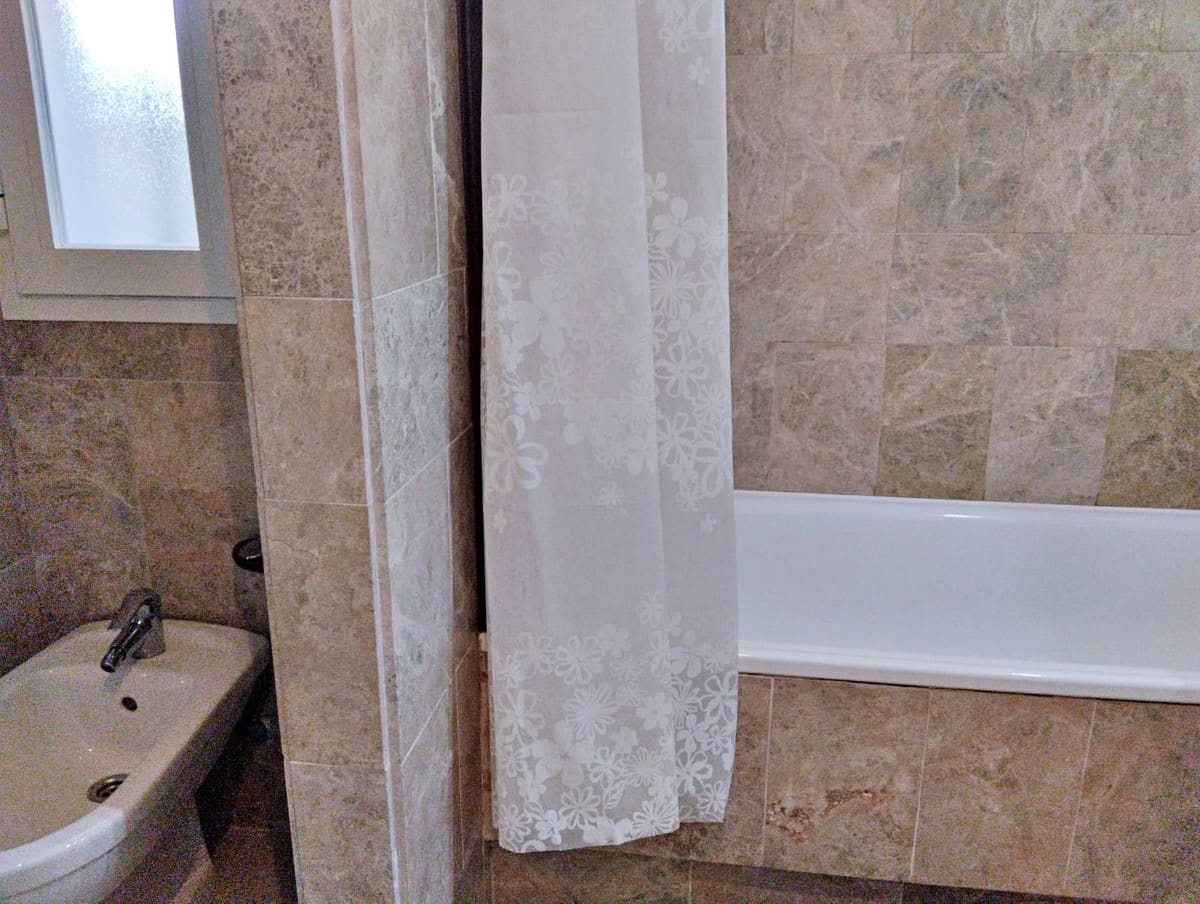 2 bedroom Flat for sale in Marbella with pool - € 450,000 (Ref: 9593182)