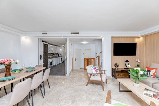 4 chambre Villa/Maison à vendre à Las Brisas, Marbella avec piscine - 699 000 € (Ref: 9593183)