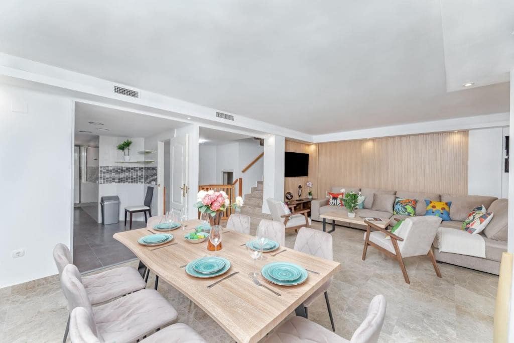 4 chambre Villa/Maison à vendre à Marbella avec piscine - 699 000 € (Ref: 9593183)