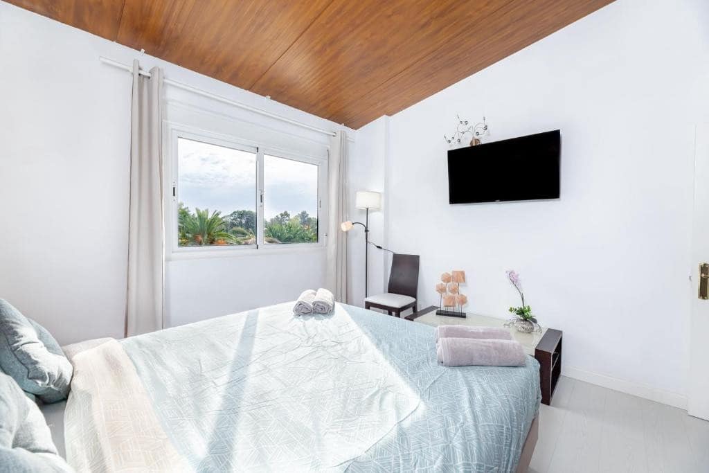 4 chambre Villa/Maison à vendre à Marbella avec piscine - 699 000 € (Ref: 9593183)