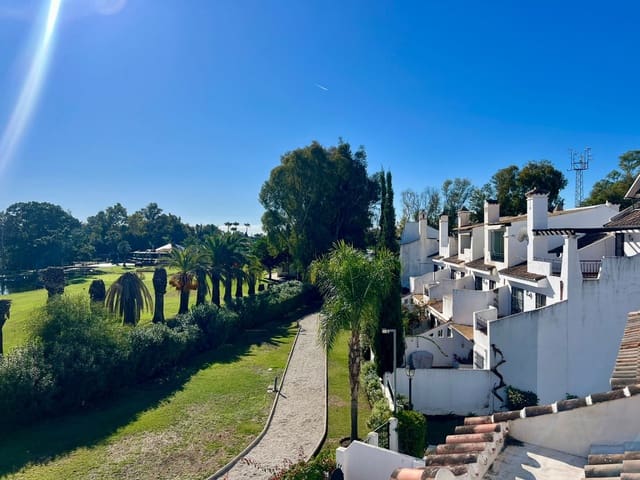 4 chambre Villa/Maison à vendre à Las Brisas, Marbella avec piscine - 699 000 € (Ref: 9593183)