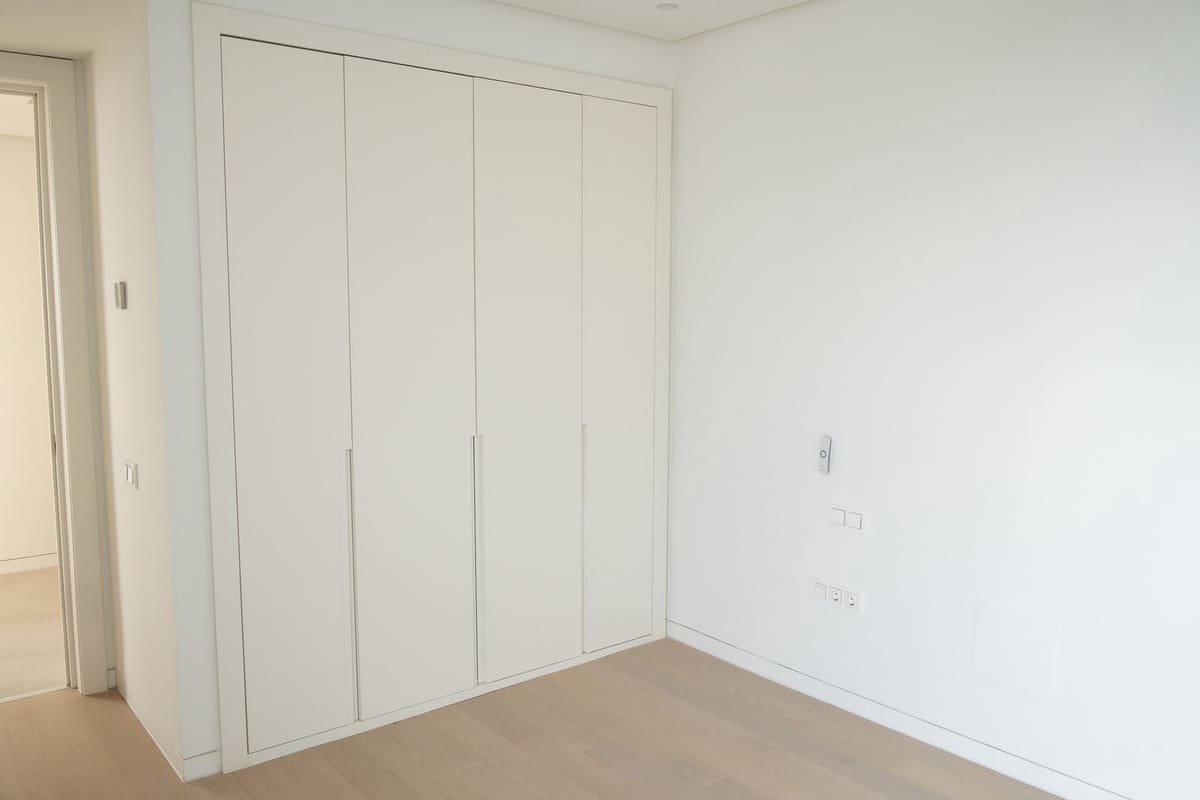 3 Zimmer Wohnung zu verkaufen in Ojen mit Pool - 1.890.000 € (Ref: 9593283)