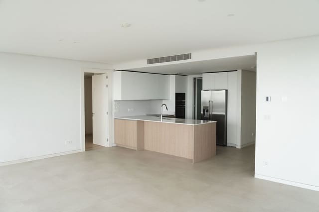 3 Zimmer Wohnung zu verkaufen in Ojen mit Pool - 1.890.000 € (Ref: 9593283)