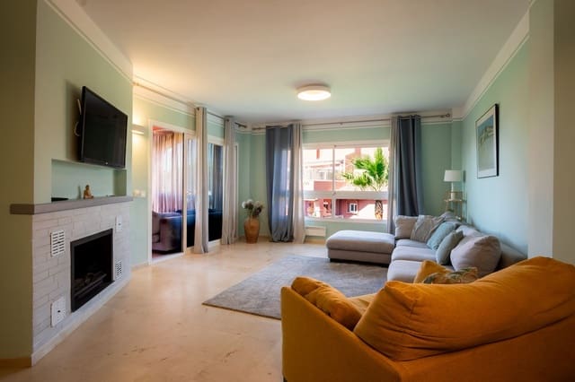 2 slaapkamer Flat te koop in Santa María, Marbella met zwembad garage - € 890.000 (Ref: 9593285)