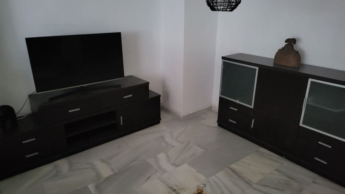 2 bedroom Flat for sale in Marbella with garage - € 498,000 (Ref: 9597290)