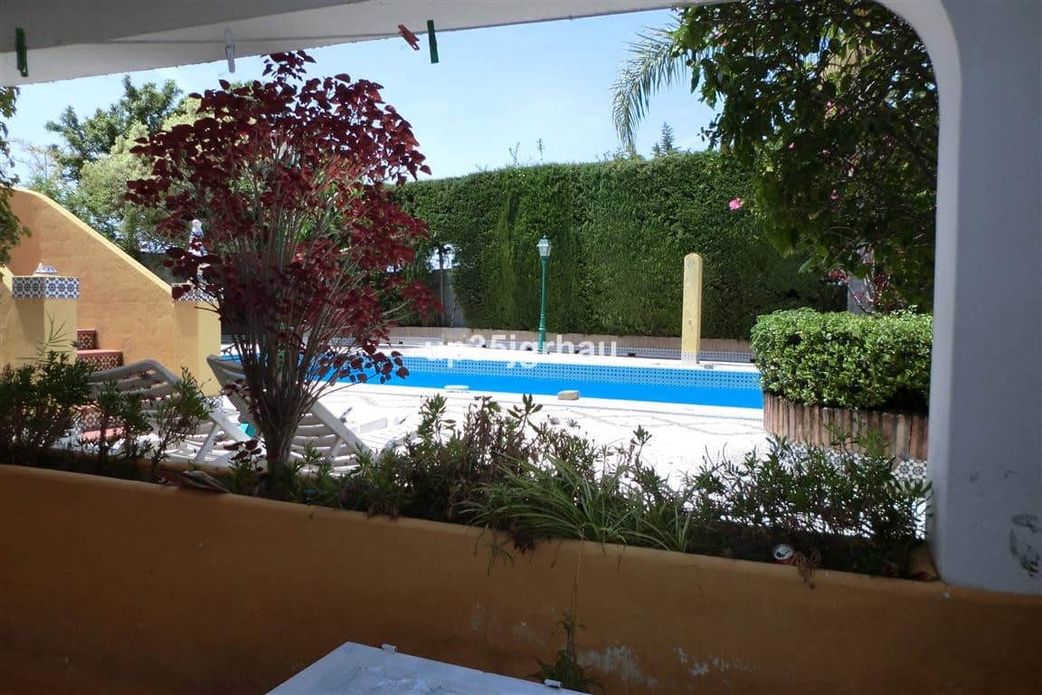 5 chambre Villa/Maison à vendre à Estepona avec piscine garage - 1 695 000 € (Ref: 9606500)