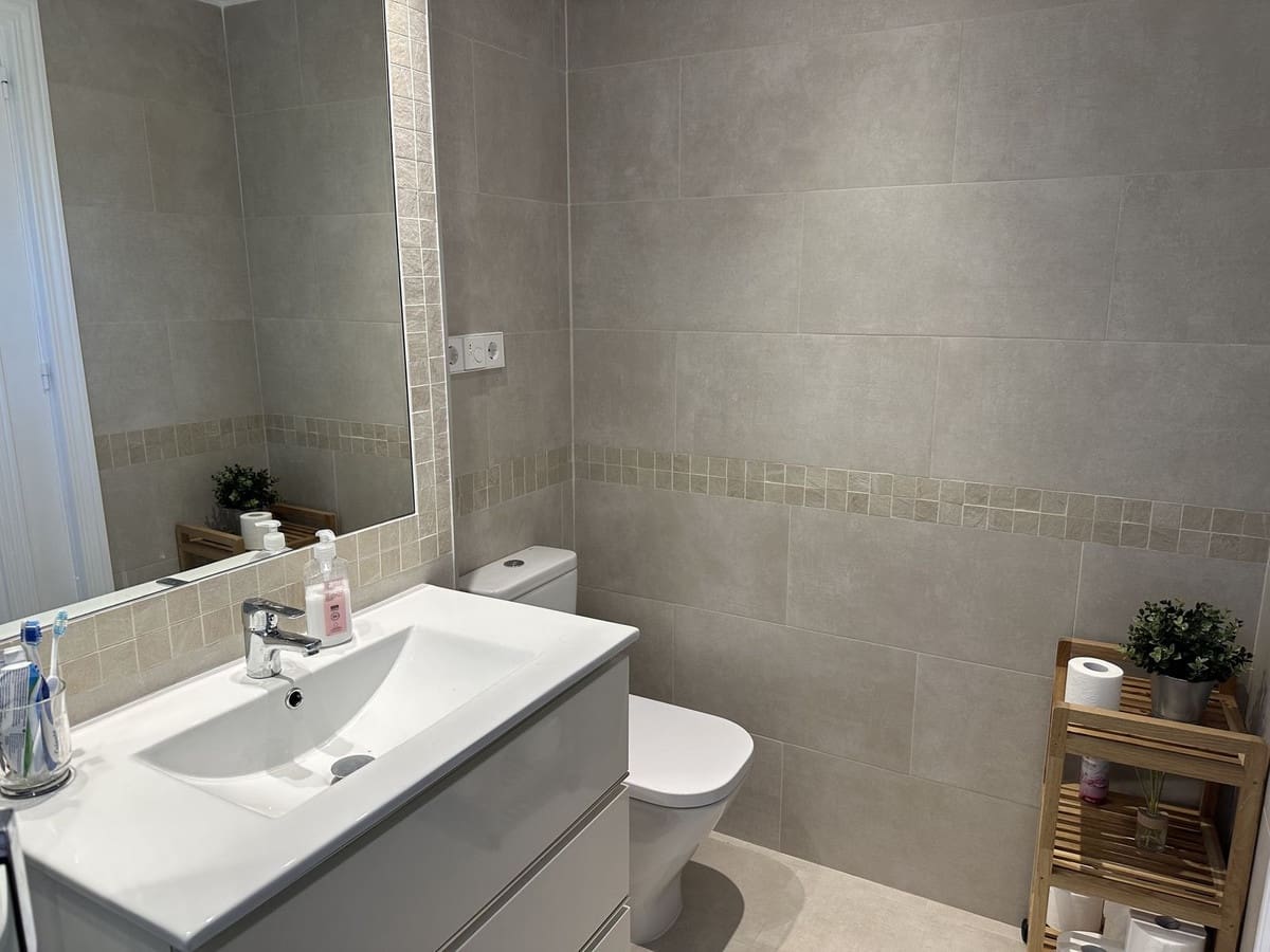 2 bedroom Flat for sale in Mijas with pool - € 354,900 (Ref: 9610025)