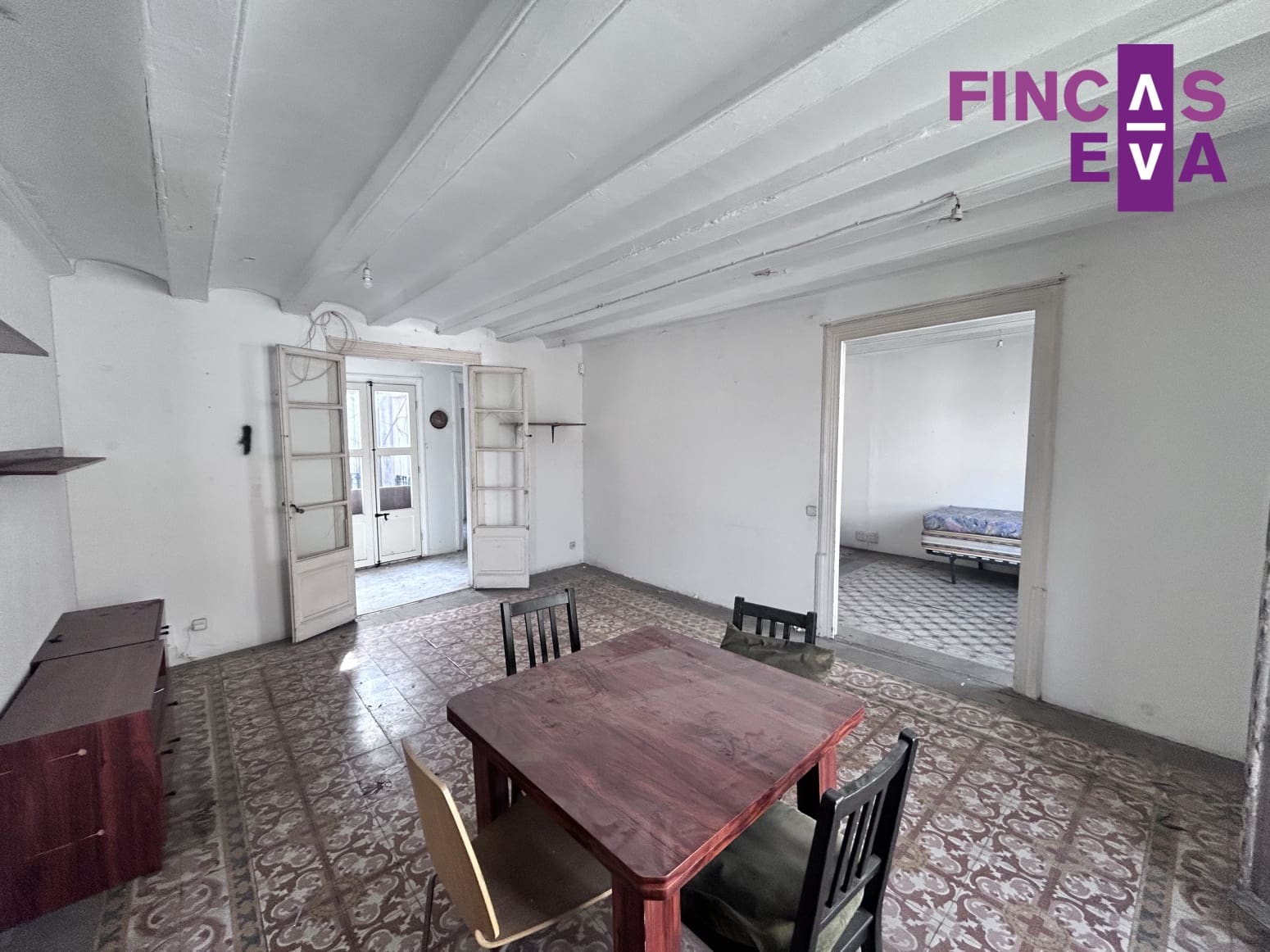 Piso de 4 habitaciones en Barcelona ciudad en venta - 649.000 € (Ref: 9610248)