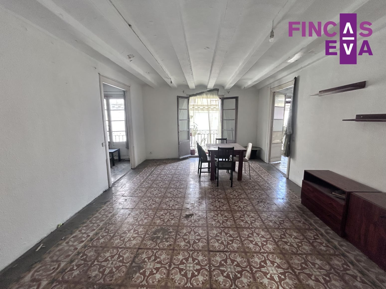 Piso de 4 habitaciones en Barcelona ciudad en venta - 649.000 € (Ref: 9610248)