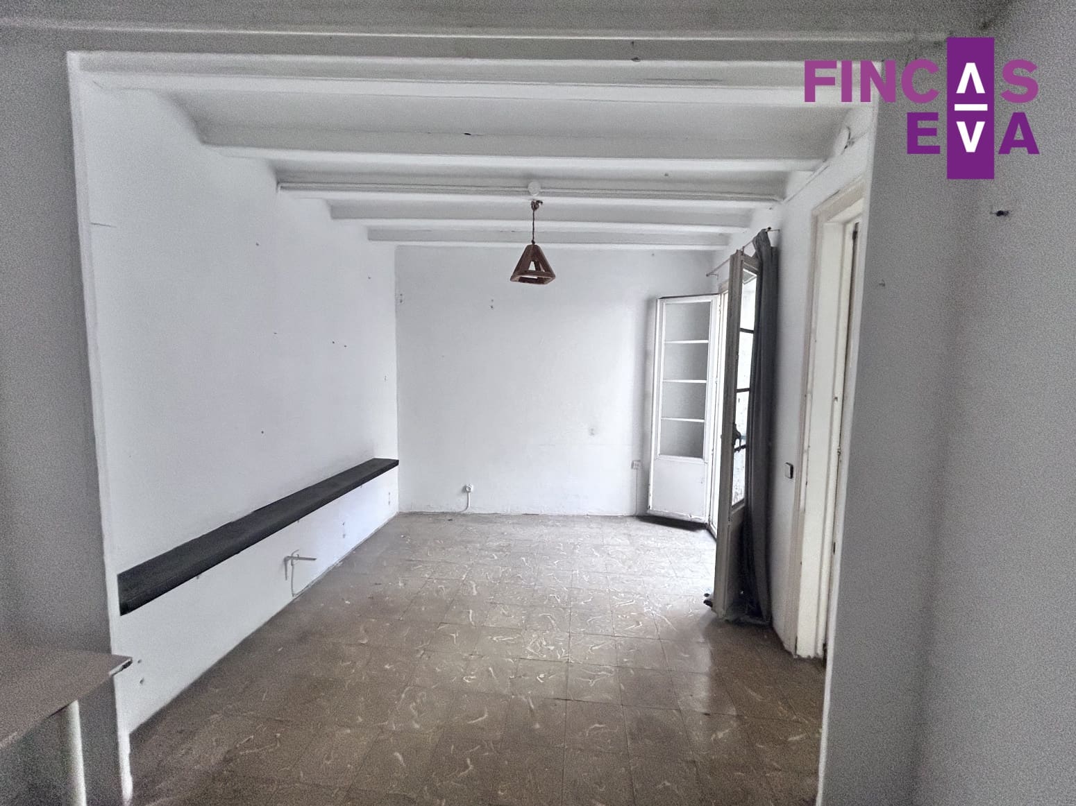 Piso de 4 habitaciones en Barcelona ciudad en venta - 649.000 € (Ref: 9610248)