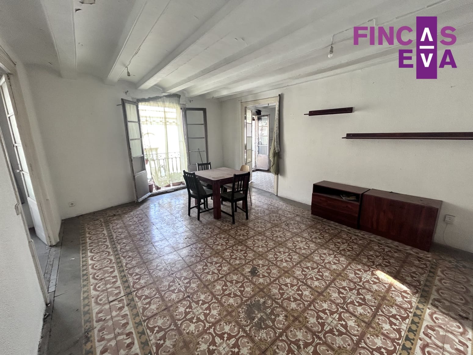 Piso de 4 habitaciones en Barcelona ciudad en venta - 649.000 € (Ref: 9610248)