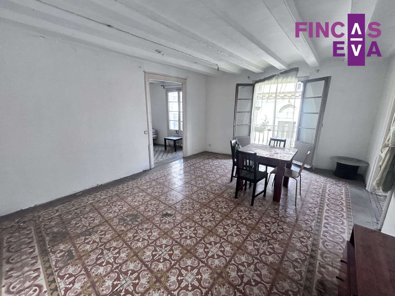 Piso de 4 habitaciones en Barcelona ciudad en venta - 649.000 € (Ref: 9610248)