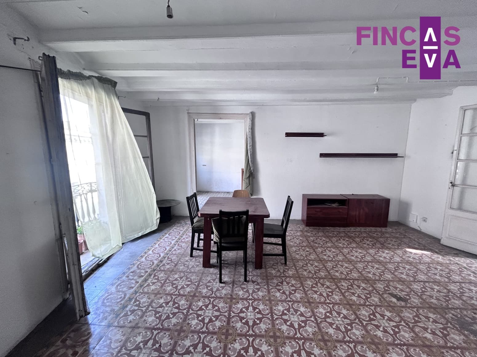 Piso de 4 habitaciones en Barcelona ciudad en venta - 649.000 € (Ref: 9610248)