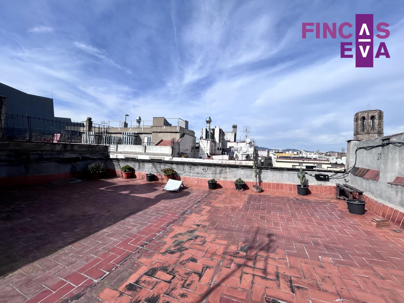 Piso de 4 habitaciones en Barcelona ciudad en venta - 649.000 € (Ref: 9610248)