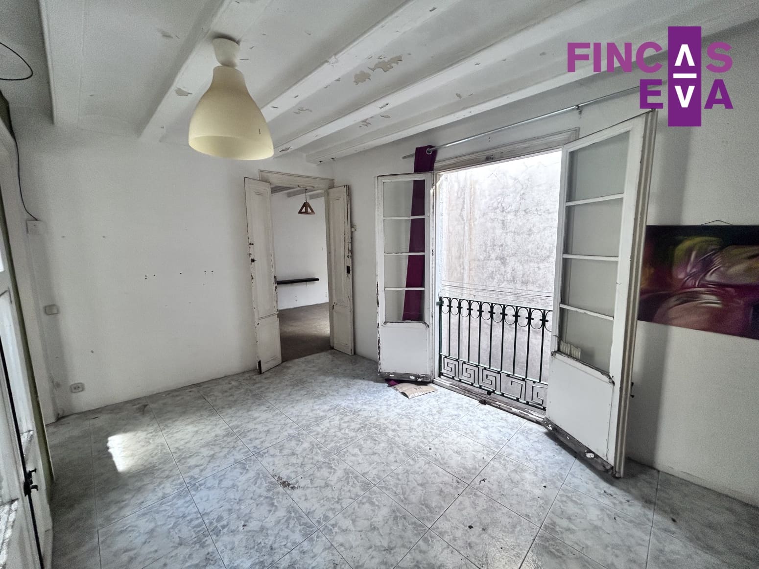 Piso de 4 habitaciones en Barcelona ciudad en venta - 649.000 € (Ref: 9610248)