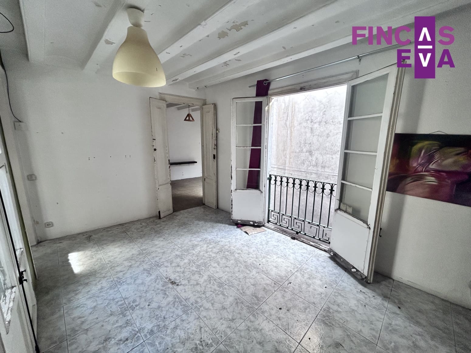 Piso de 4 habitaciones en Barcelona ciudad en venta - 649.000 € (Ref: 9610248)