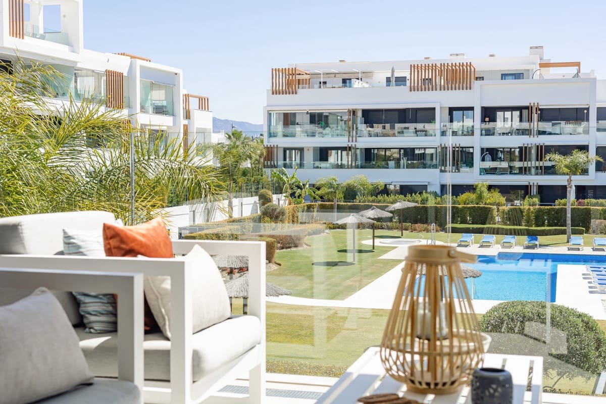2 chambre Appartement à vendre à Estepona avec piscine - 595 000 € (Ref: 9610249)