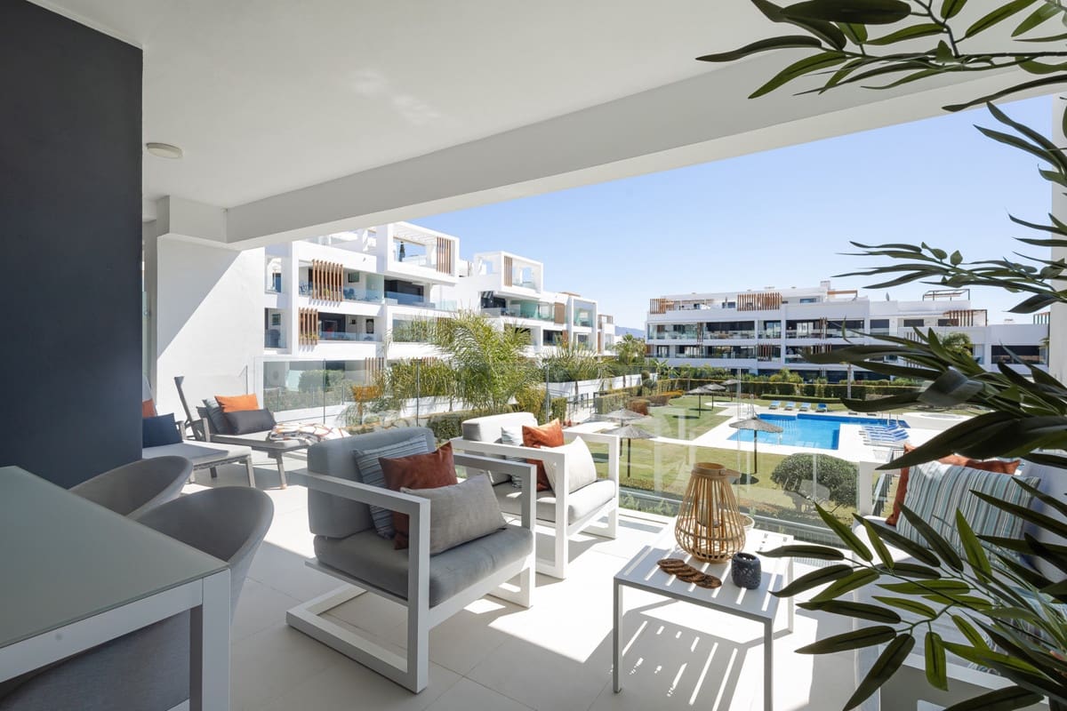 2 chambre Appartement à vendre à Estepona avec piscine - 595 000 € (Ref: 9610249)