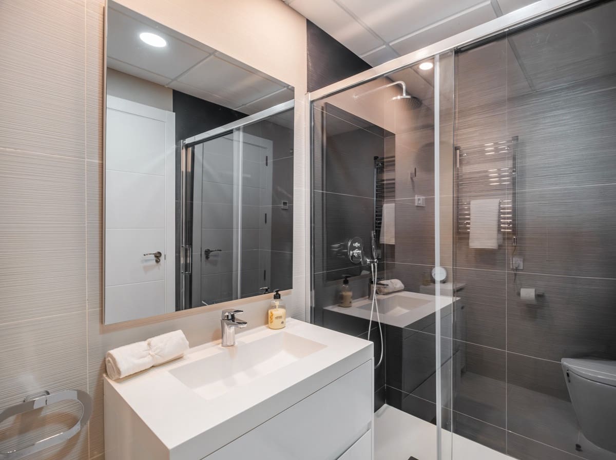 2 chambre Appartement à vendre à Estepona avec piscine - 595 000 € (Ref: 9610249)