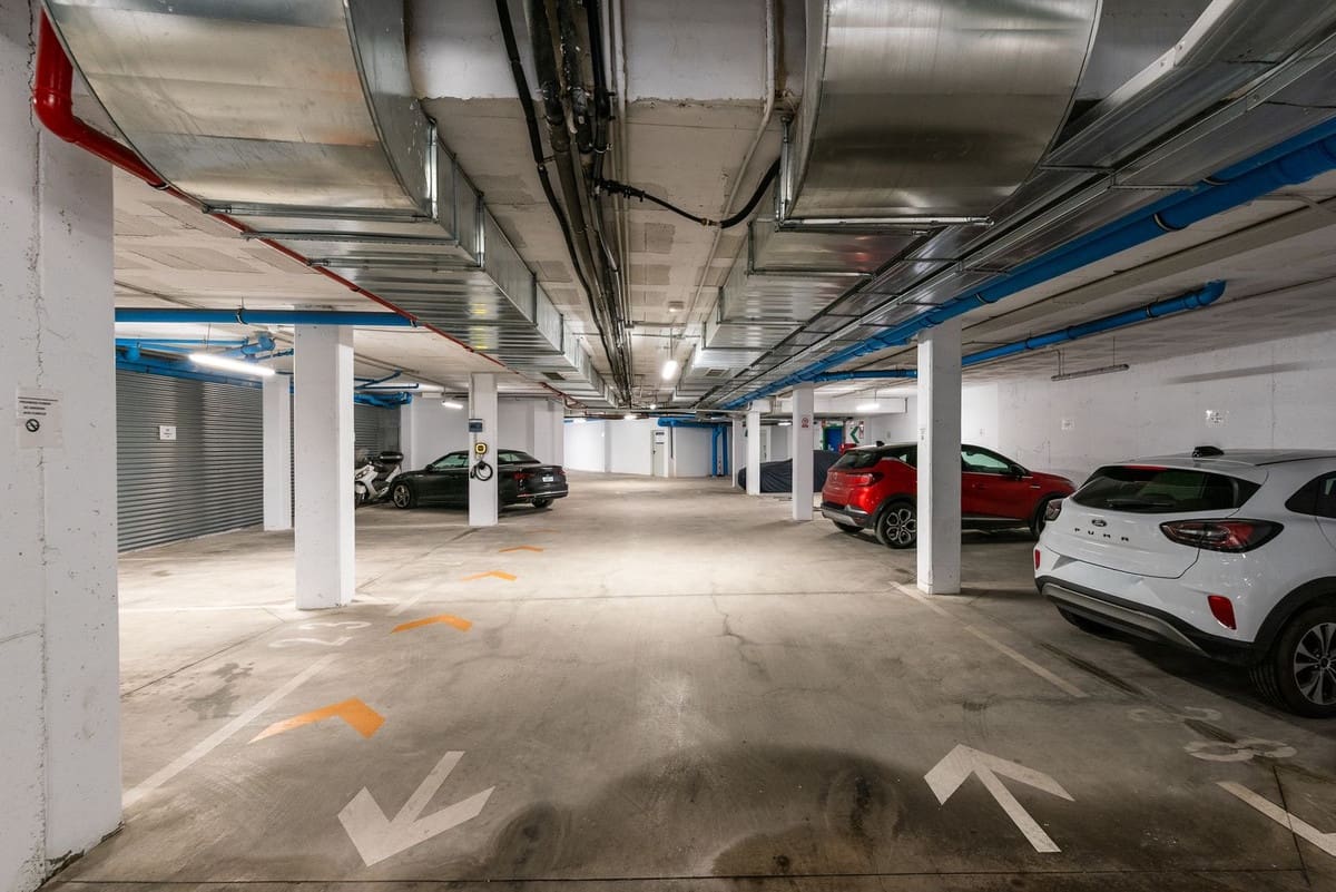 3 sovrum Lägenhet till salu i Benahavis med garage - 675 000 € (Ref: 9610556)